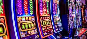 GGCasino platform values showing mobile access and Philippine peso support for Filipino players
